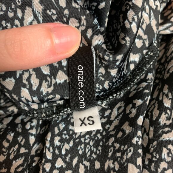 Onzie Honey Leopard Animal Printed Tech High-Rise Leggings Size XS - Picture 7 of 7